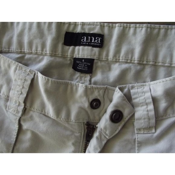 a.n.a. Bermuda Shorts 6 x 11" Inseam low rise khaki beige chino 100% cotton - Picture 3 of 11